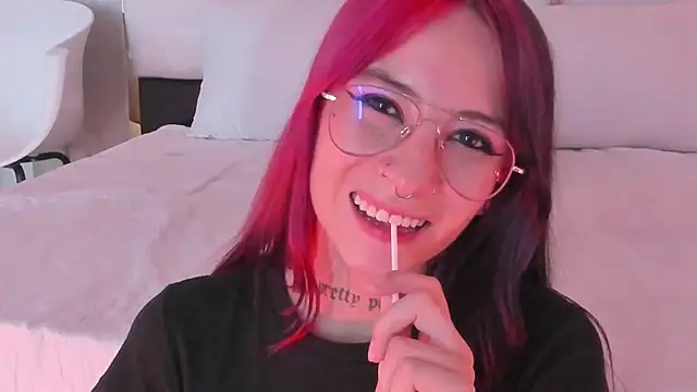 Michell Wallker online show from 01.10.25