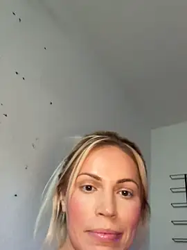 sophiamariexoxo240 online show from 04.21.26