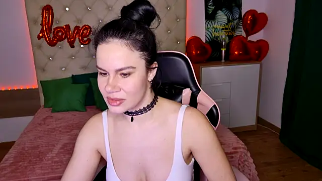 KattieSims online show from 02.10.25