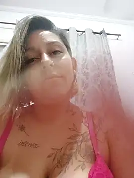 Snapshot of baixinhaloira chatting on 12.22.24 baixinhaloira online show from 12.22.24