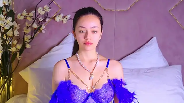 STELLA RICH online show from 10.30.25