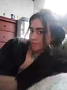 Yaz Moon online show from 02.08.25