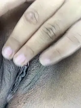 Gordelicia03 online show from 12.19.24