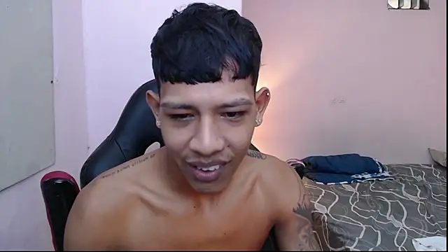 Snapshot of mr_stiven_ chatting on 01.04.25 mr stiven  online show from 01.04.25