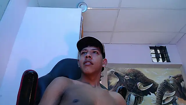 Snapshot of mr_stiven_ chatting on 02.19.25 mr stiven  online show from 02.19.25