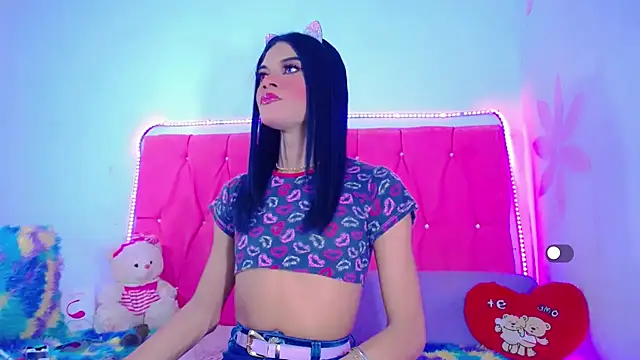 Theylor Rouse online show from 03.04.25