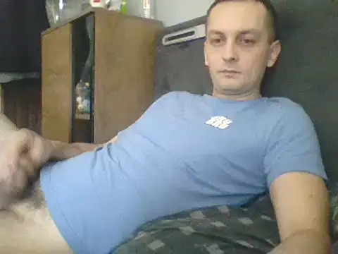 Snapshot of Kondzio chatting on 02.10.25 Kondzio online show from 02.10.25