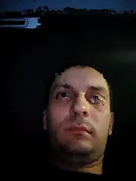 Snapshot of Kondzio chatting on 10.29.25 Kondzio online show from 10.29.25