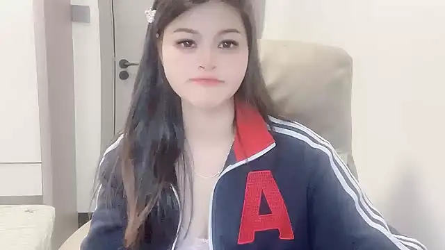 Snapshot of Ytao-528 chatting on 11.13.25 Ytao-528 online show from 11.13.25