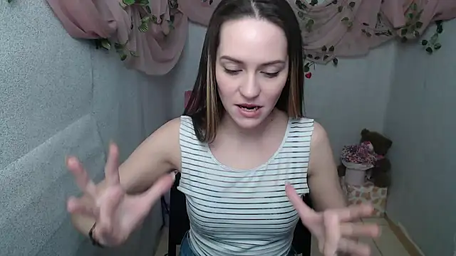 Lina Star S online show from 01.17.25