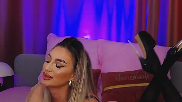 FelyJolie online show from 03.04.25