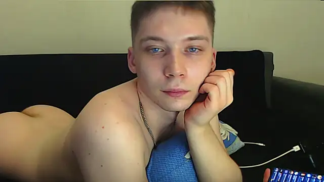 Snapshot of __sugarrebit chatting on 01.15.25   sugarrebit online show from 01.15.25