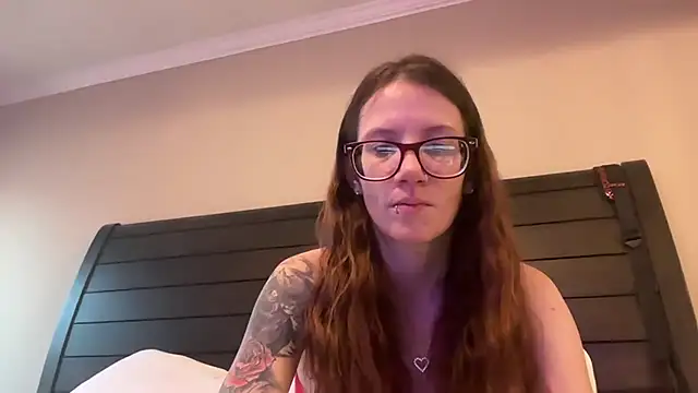 Snapshot of yourstrulylivy69 chatting on 02.22.25 yourstrulylivy69 online show from 02.22.25