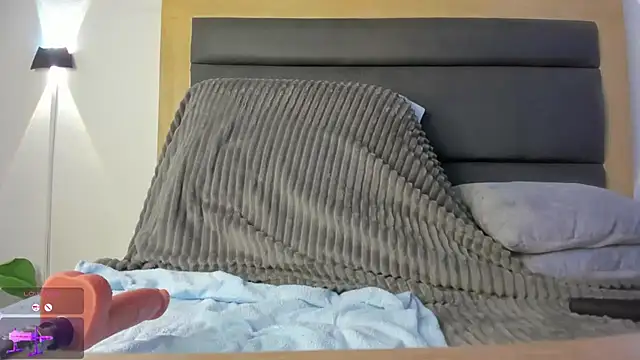 Snapshot of catleya_0 chatting on 02.09.25 catleya 0 online show from 02.09.25