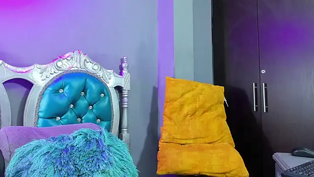 Snapshot of elizabeth_rosa21 chatting on 01.07.25 elizabeth rosa21 online show from 01.07.25