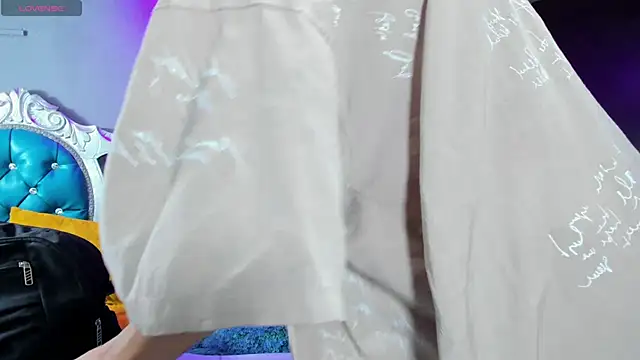 Snapshot of elizabeth_rosa21 chatting on 02.12.25 elizabeth rosa21 online show from 02.12.25