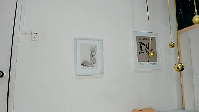 africa holmes online show from 12.03.25