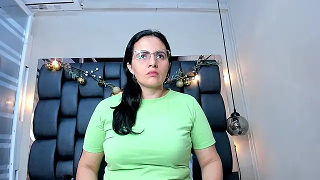 africa holmes online show from 12.19.25