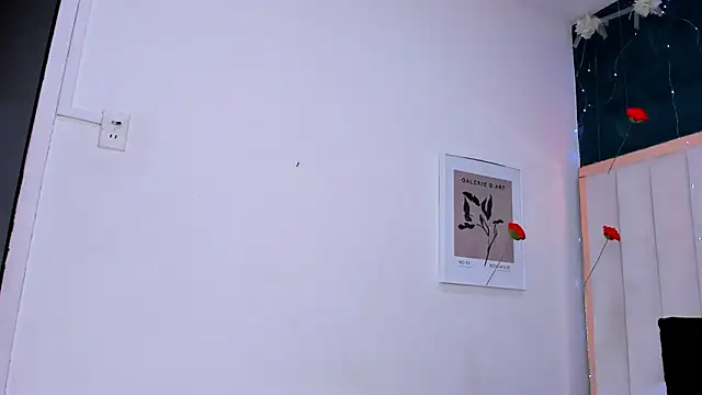 africa holmes online show from 04.08.26