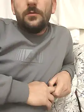 Snapshot of mertBy chatting on 01.20.25 mertBy online show from 01.20.25