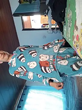 Snapshot of 1418edwar chatting on 10.18.25 1418edwar online show from 10.18.25