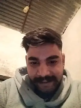 Snapshot of Solomen00 chatting on 12.21.24 Solomen00 online show from 12.21.24