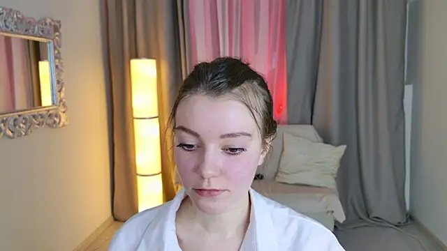 Lana  Cute  online show from 02.25.26