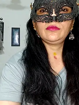 Snapshot of sexy_bhabhi69 chatting on 06.11.26 sexy bhabhi69 online show from 06.11.26