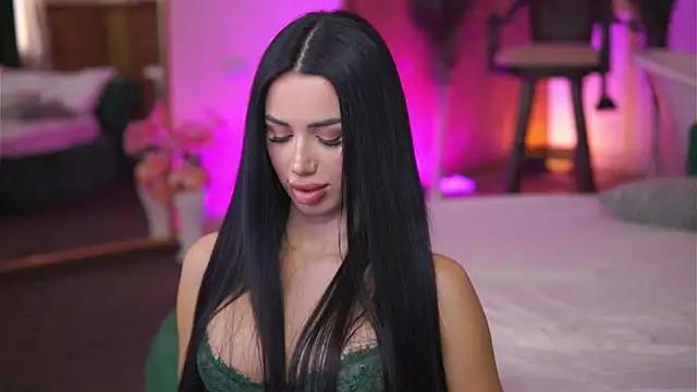 Jenna Day online show from 02.07.25