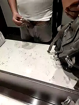 Snapshot of chootkapyasa007 chatting on 02.21.25 chootkapyasa007 online show from 02.21.25