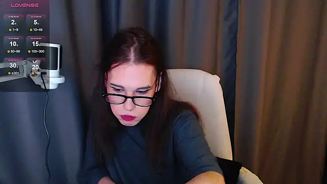 Cassie Bae online show from 03.05.25