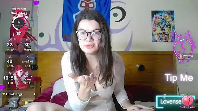 Snapshot of MilahHot13 chatting on 09.23.25 MilahHot13 online show from 09.23.25