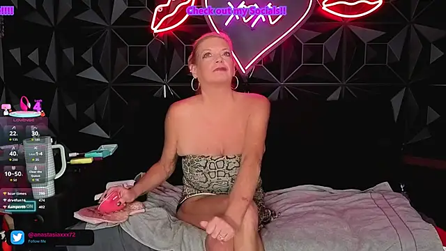 Snapshot of anastasiaxxx72 chatting on 07.18.26 anastasiaxxx72 online show from 07.18.26
