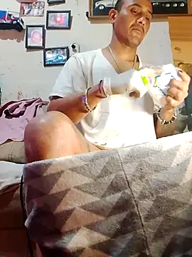 NewBe9D9 online show from 12.14.25