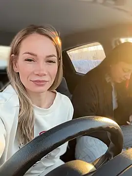 Snapshot of JulliaVegas chatting on 02.19.25 JulliaVegas online show from 02.19.25