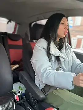 Snapshot of JulliaVegas chatting on 02.20.25 JulliaVegas online show from 02.20.25