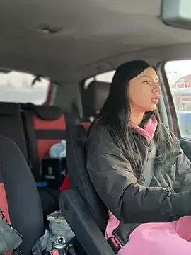 Snapshot of JulliaVegas chatting on 02.28.25 JulliaVegas online show from 02.28.25