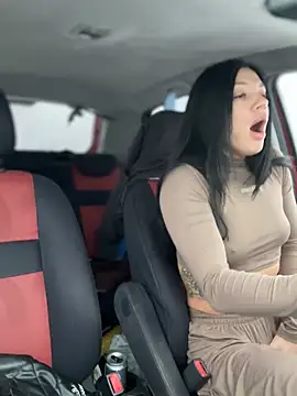 Snapshot of JulliaVegas chatting on 03.02.25 JulliaVegas online show from 03.02.25