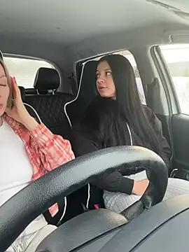 Snapshot of JulliaVegas chatting on 03.08.25 JulliaVegas online show from 03.08.25