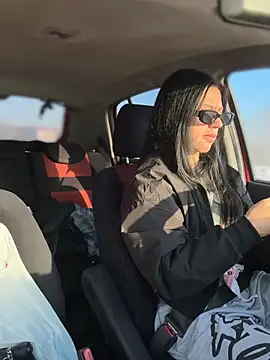 Snapshot of JulliaVegas chatting on 03.16.25 JulliaVegas online show from 03.16.25