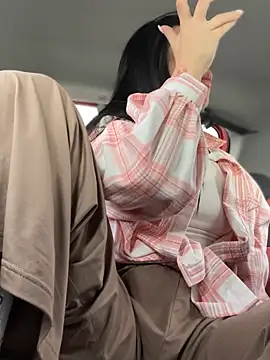 Snapshot of JulliaVegas chatting on 03.19.25 JulliaVegas online show from 03.19.25