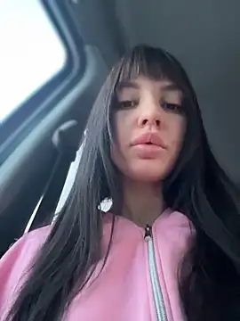 Snapshot of JulliaVegas chatting on 12.16.25 JulliaVegas online show from 12.16.25