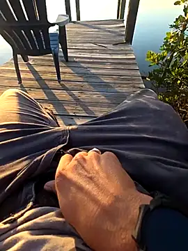 Snapshot of Bigsakzak chatting on 11.20.25 Bigsakzak online show from 11.20.25