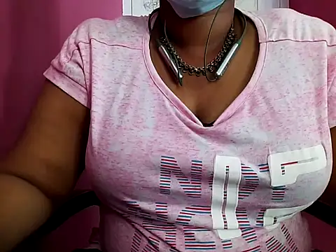 Snapshot of Tamilsathya2024 chatting on 02.14.25 Tamilsathya2024 online show from 02.14.25