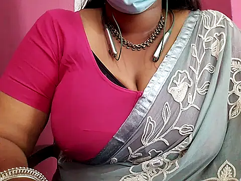 Snapshot of Tamilsathya2024 chatting on 02.21.25 Tamilsathya2024 online show from 02.21.25