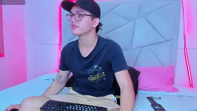 Snapshot of JACK_BLOSSOM_ chatting on 01.07.25 JACK BLOSSOM online show from 01.07.25