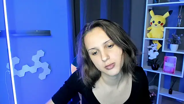 Snapshot of MariaNorma chatting on 12.21.24 MariaNorma online show from 12.21.24