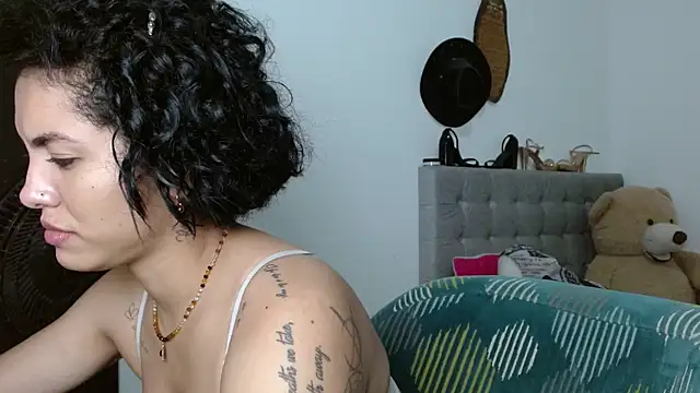 Snapshot of Sexy_Lia_ chatting on 05.05.26 Sexy Lia online show from 05.05.26