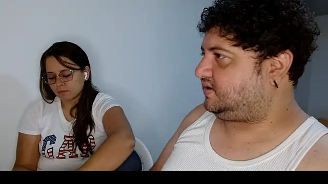 Paloma Desire online show from 11.04.25