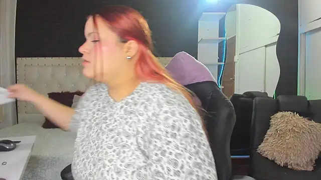 Snapshot of melanie_hh chatting on 03.11.25 melanie hh online show from 03.11.25